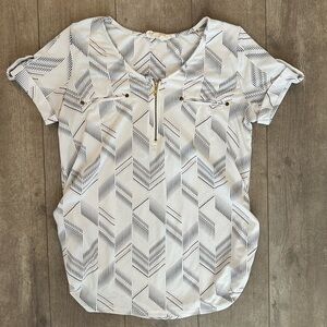 Maternity women’s shirt size small